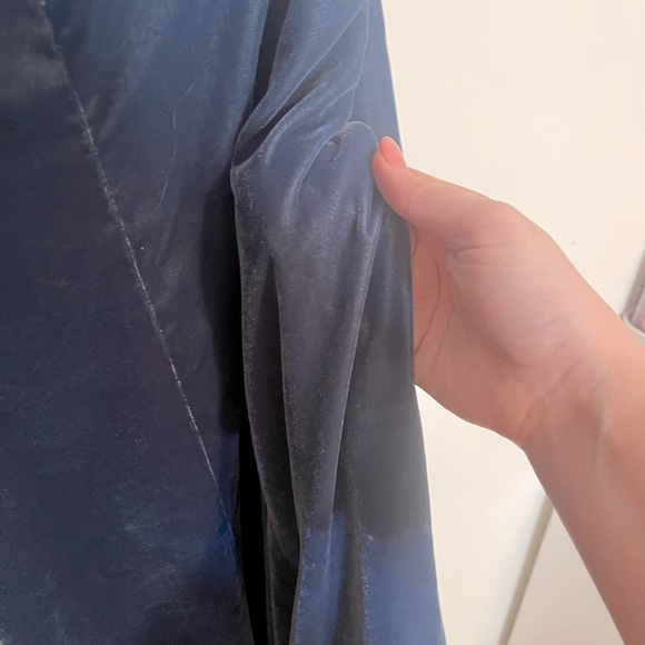 NWT Gal Meets Glam Christine Blue 
Velvet Dress Size 10 - Picture 6 of 14